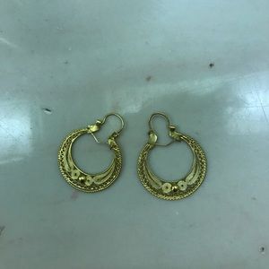 GOLD EARRINGS